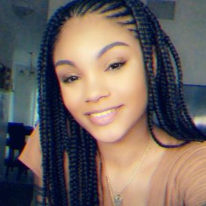 Meet your Posher, Melika